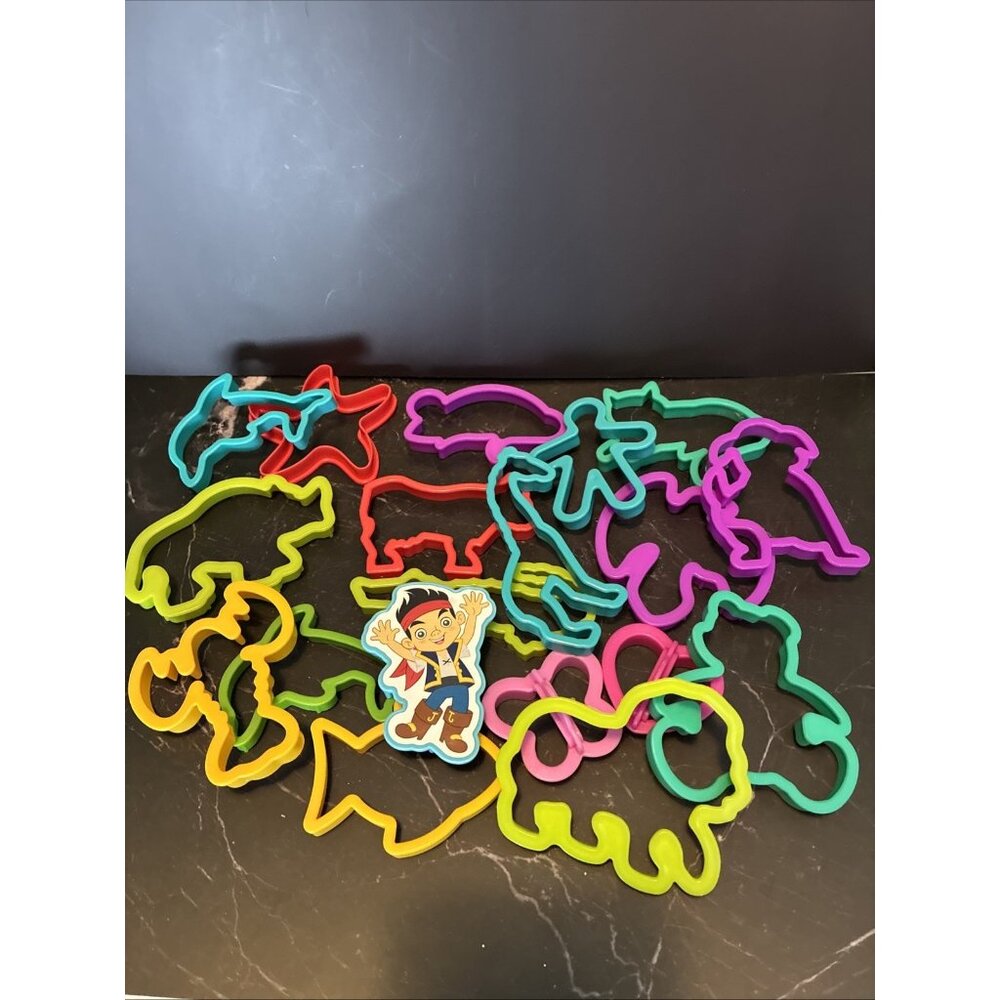 Play Doh Animal Shape Cutters Lot Kids Molds Zoo Safari Shapes Set